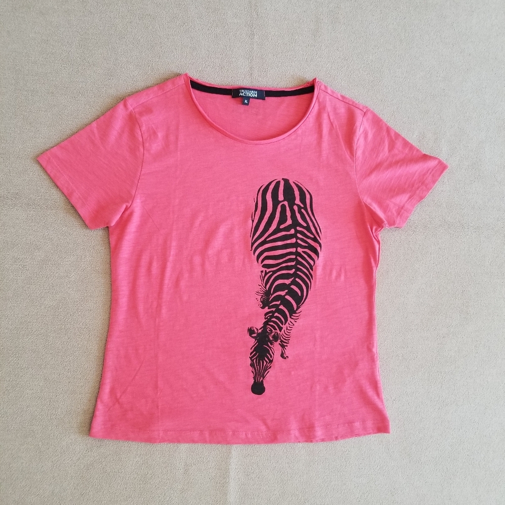 Trussardi Action Graphic T-Shirt Women Size XL (Runs Small)